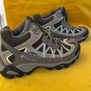 Columbia hikers womens size 8